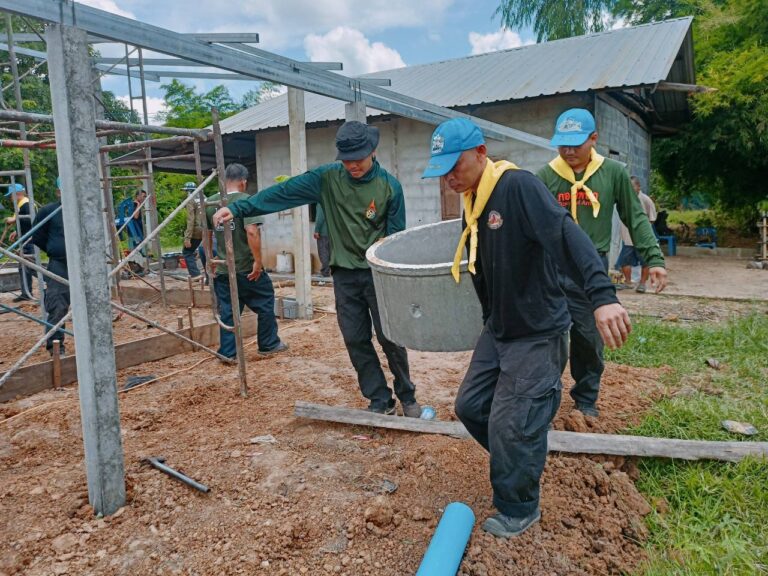 “ทหารจิตอาสา สร้างบ้านให้กับราษฎรกลุ่มเปราะบางพื้นที่ชายแดน”