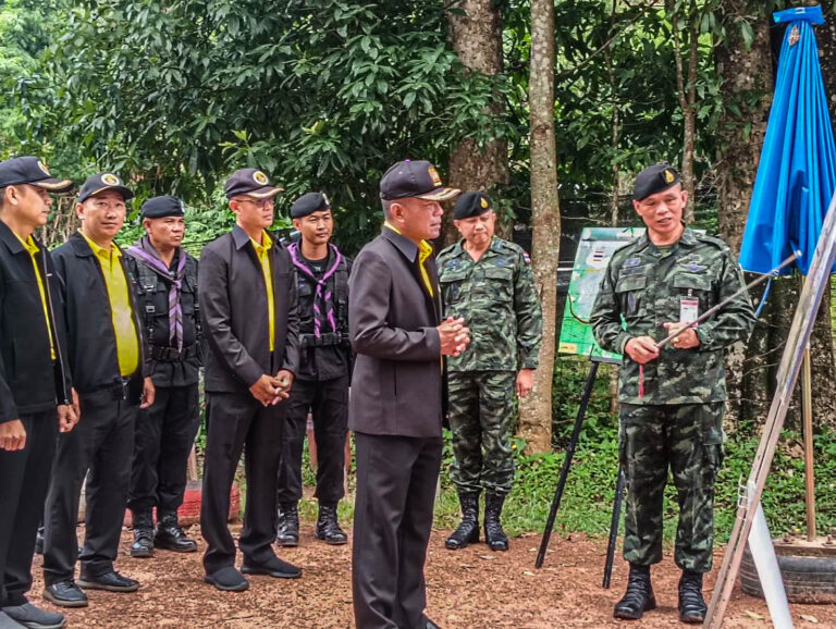 “เจ้ากรมแผนที่ทหาร กองบัญชาการกองทัพไทย ตรวจเยี่ยมการปฏิบัติงานของกองกำลังสุรนารี”