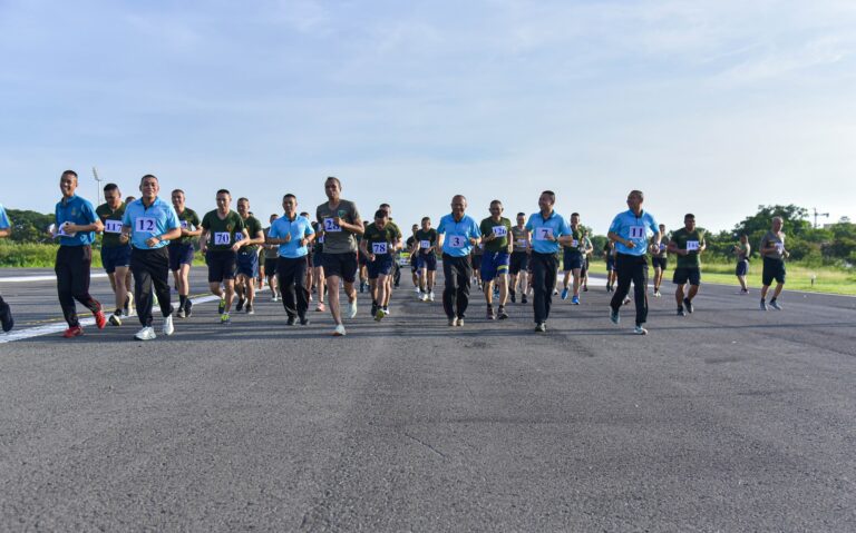 การทดสอบร่างกายเพื่อความพร้อมรบ Army Combat Readiness Physical Test
