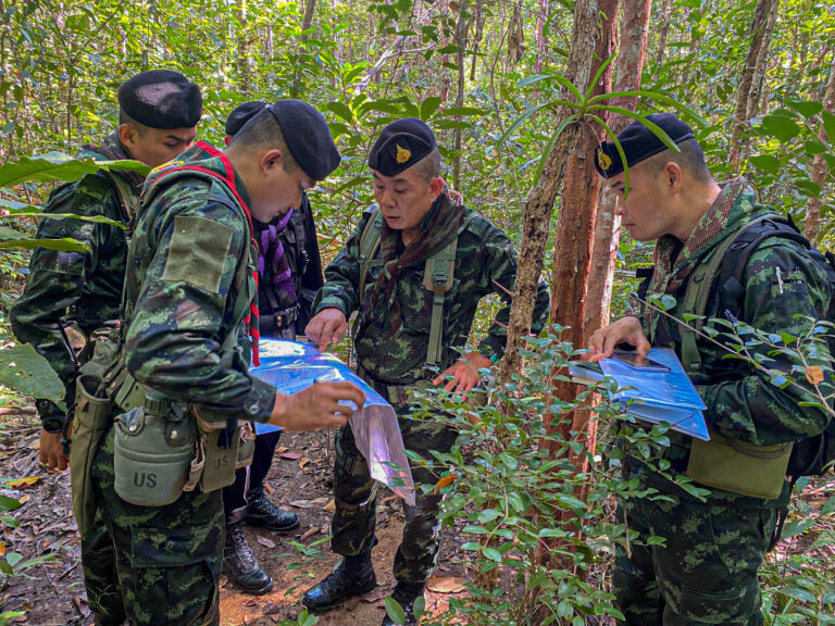 ลาดตระเวนเฝ้าตรวจชายแดนไทย – กัมพูชา