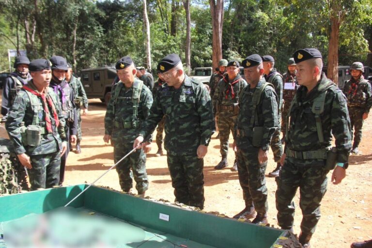 รองผู้บัญชาการศูนย์ปฏิบัติการกองทัพภาคที่ 2 ตรวจเยี่ยมการปฏิบัติงานของหน่วยกำลังป้องกันชายแดนในพื้นที่กองกำลังสุรนารี
