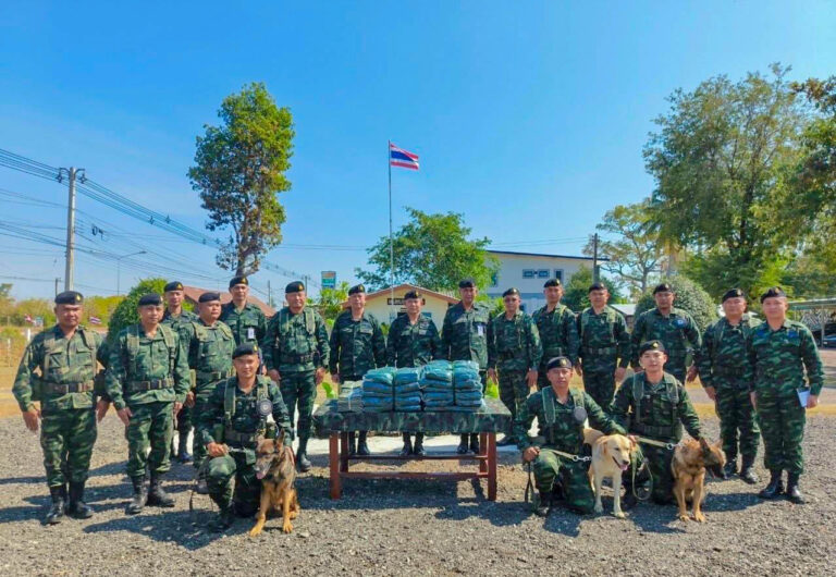 เจ้ากรมการสัตว์ทหารบก และคณะ ปฏิบัติภารกิจในพื้นที่กองกำลังสุรนารี