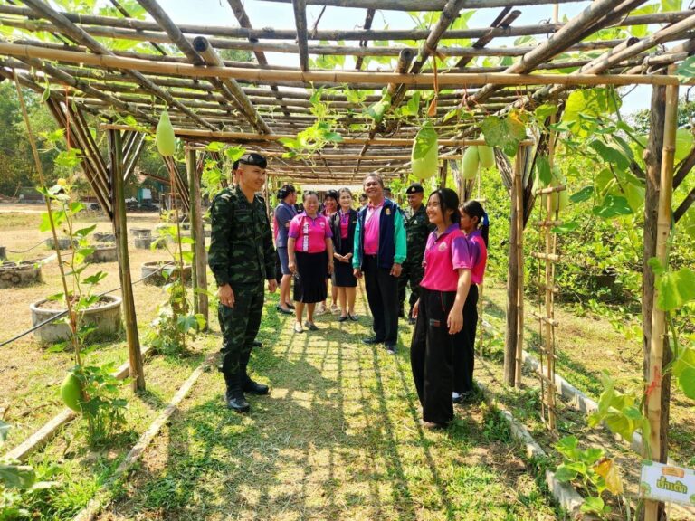 ติดตามผลการดำเนินงานโครงการทหารพันธุ์ดี