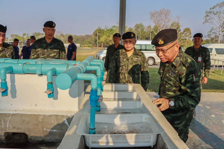 รอง ผบ.กกล.สุรนารี ตรวจเยี่ยมโครงการทหารพันธุ์ดี ที่ “กองพันสุรินทร์”