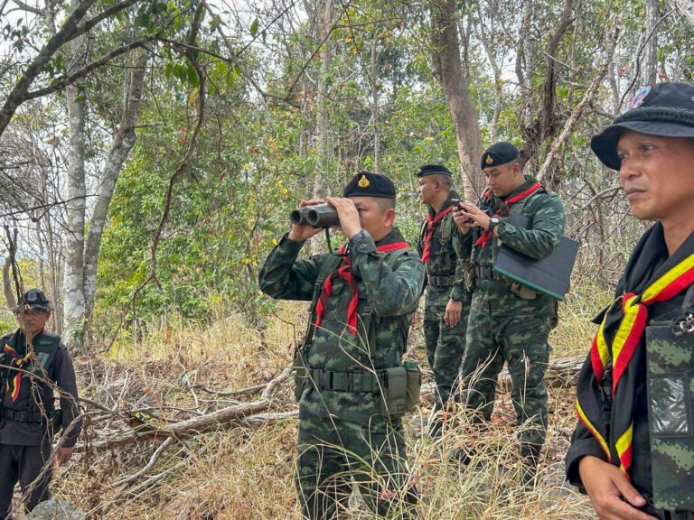 “ลาดตระเวนเฝ้าตรวจชายแดนไทย – กัมพูชา”