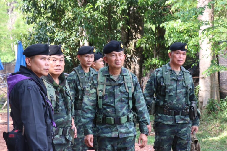 “ตรวจเยี่ยม มอบสิ่งของบำรุงขวัญกำลังใจ ให้กำลังป้องกันชายแดน“